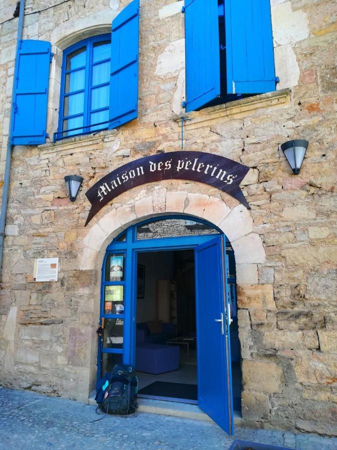 Gite La Maison Des Pelerins Villeneuve-dʼAveyron Exterior foto